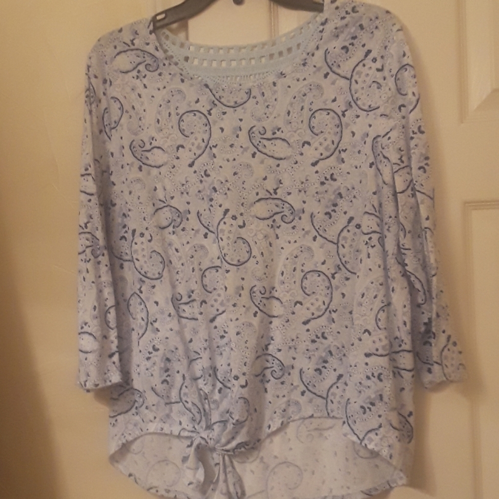 Tee shirt